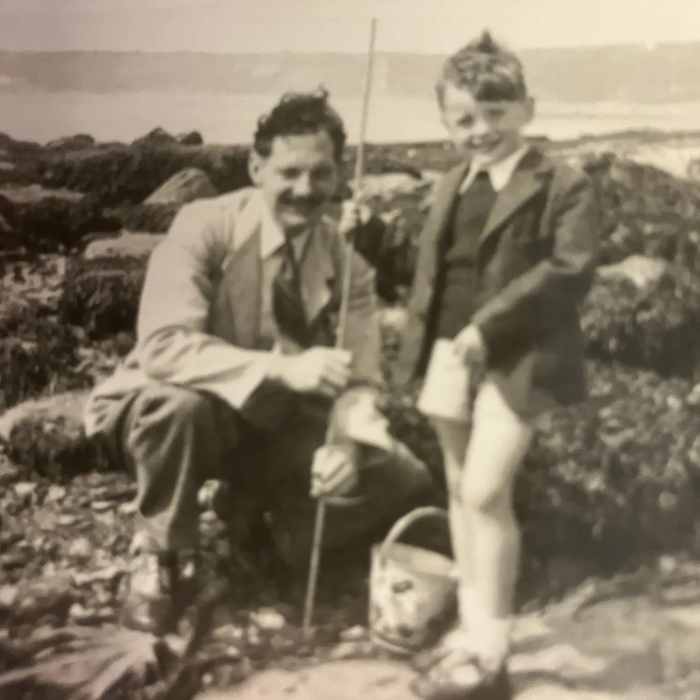 Rock pooling with children - Me and my dad